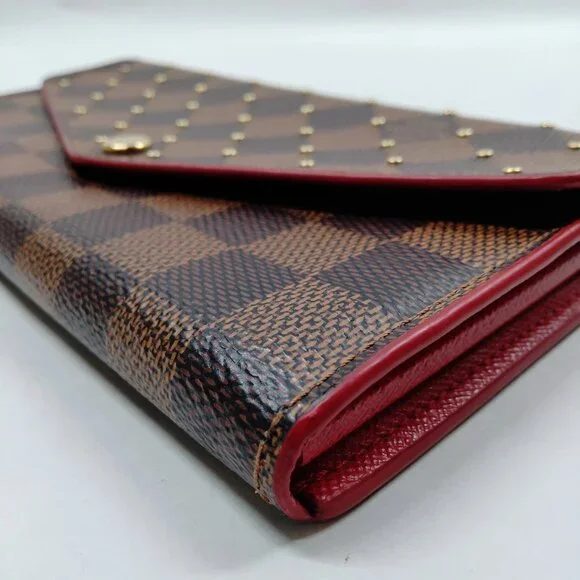 Louis Vuitton Brown Damier Wallet mon-361-091025